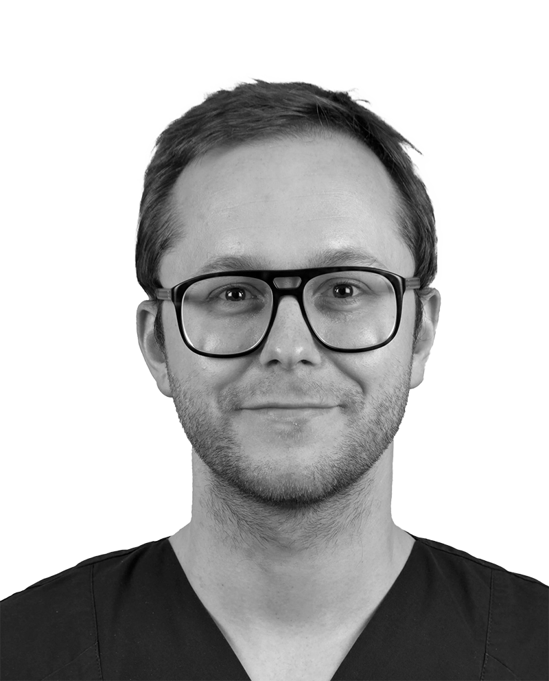 Dr Kevin TOTH formateur en implantologie